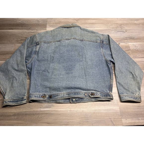 Vintage Denim Trucker Jacket In The Paint NBA Basketball Apparel Mens Sz Medium - Picture 2 of 9